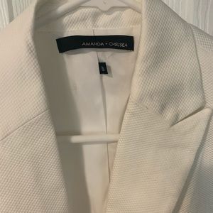 BRAND NEW *** White Blazer